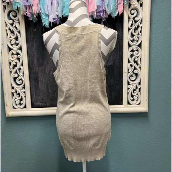 - Cache Y2K Cream with Gold Lightweight Sequined Tank Sweater - Picture 5 of 6